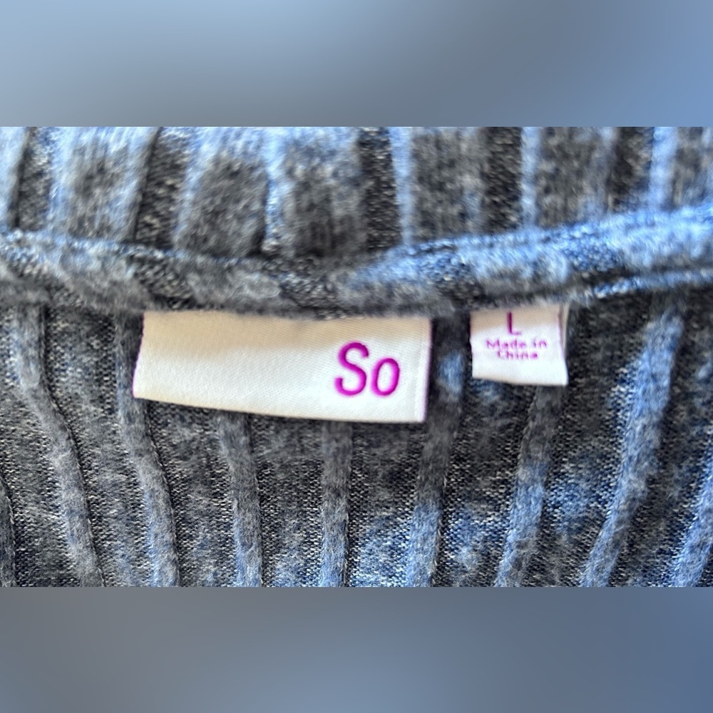SO Charcoal Button-Up Women Cardigan - Large - Picture 3 of 6